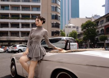 Bí quyết giữ thân hình nóng bỏng “vạn người mê” của nữ thiết kế thời trang 9X